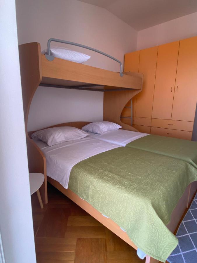 Apartmani Niks Makarska Eksteriør billede