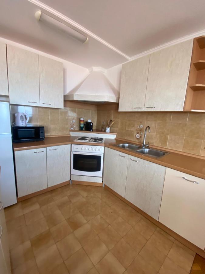 Apartmani Niks Makarska Eksteriør billede