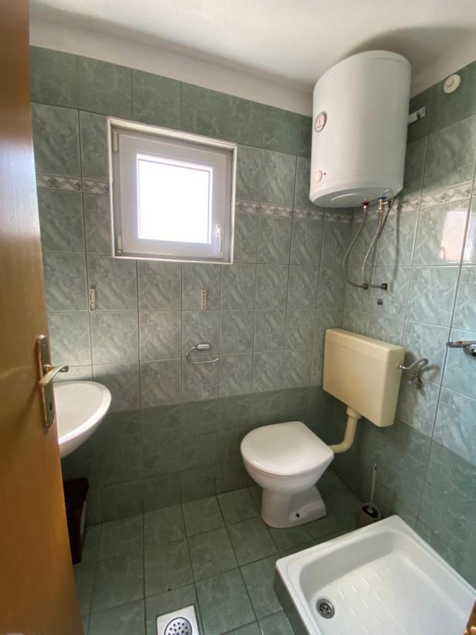 Apartmani Niks Makarska Eksteriør billede